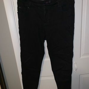 Black stretchy jeans